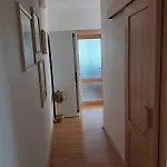 Spacious 3 Bedroom Apartment Prievidza Center For 5 Guests 4 Balconies Near Bojnice Appartamento