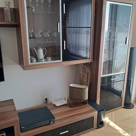Apartamento Spacious 3br In Center For 5 Floor River View With 4 Balconies Near Bojnice Prievidza
