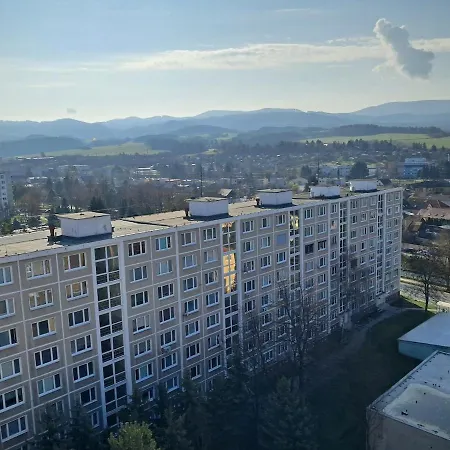 Spacious 3br In Center For 5 Floor River View With 4 Balconies Near Bojnice Apartamento *