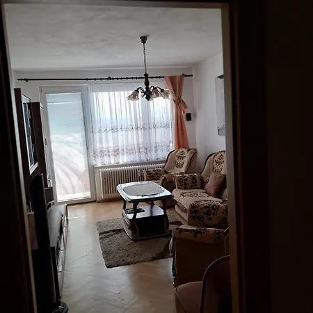 Apartamento Spacious 3br In Center For 5 Floor River View With 4 Balconies Near Bojnice