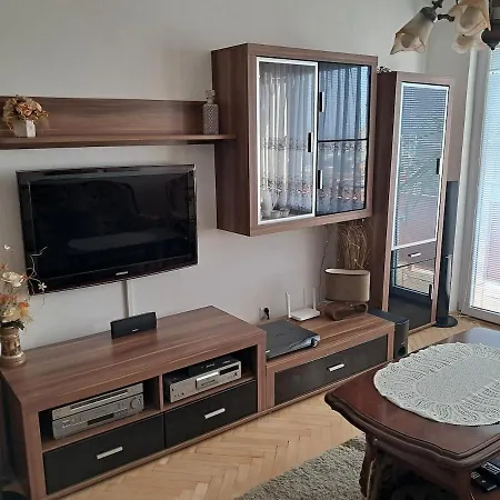 Spacious Flat In Near Bojnice With A Beautiful View Апартаменты Прьевидза